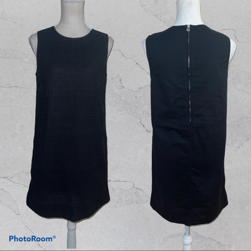 Gap Black sleeveless eyelet dress, Small